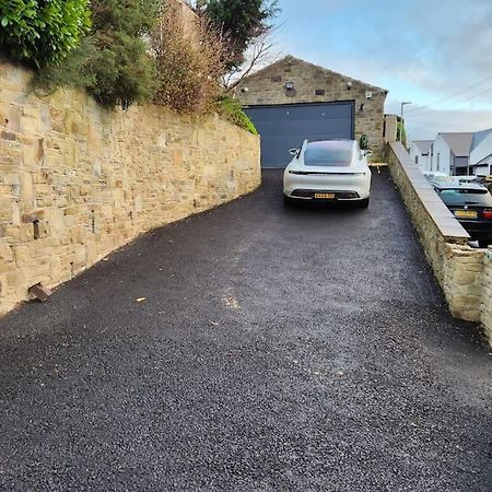 Luxury 1 Bed Coach House Apartment Huddersfield Exterior photo